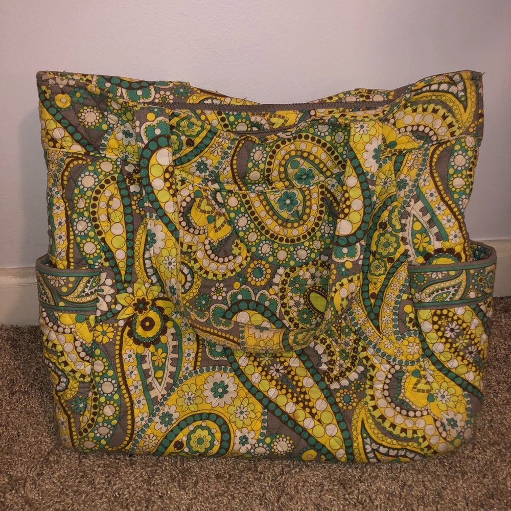 ICONIC VERA TOTE **VERA BRADLEY**